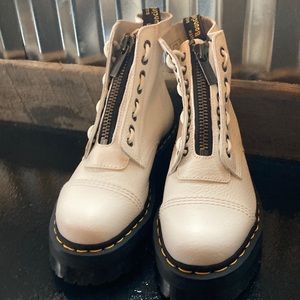 Dr martens Sinclair brand new!